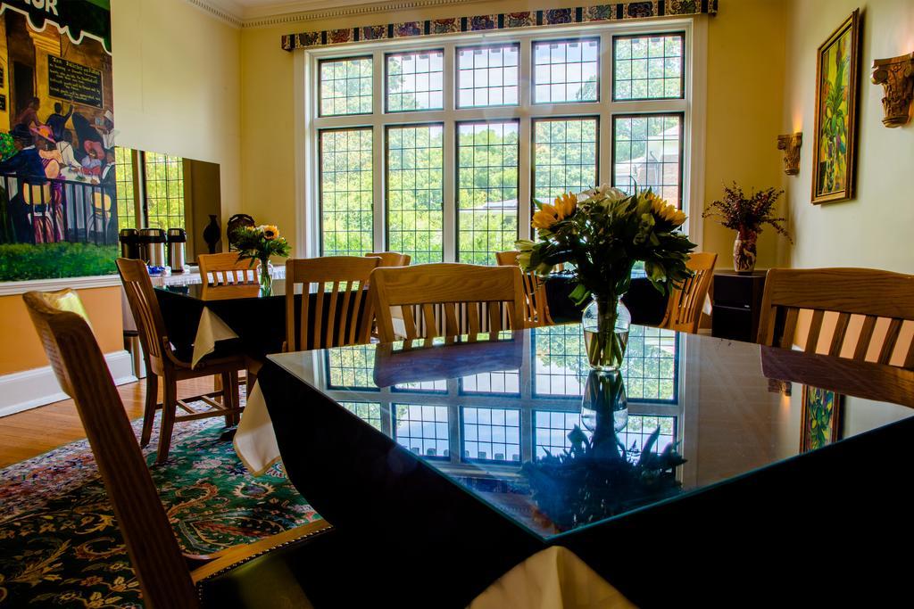 Morehead Manor Bed And Breakfast Durham Esterno foto