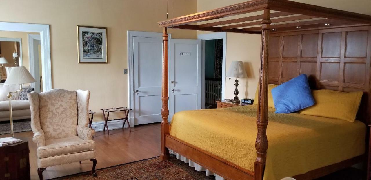 Morehead Manor Bed And Breakfast Durham Esterno foto